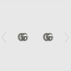 Gucci stud earring authentic!